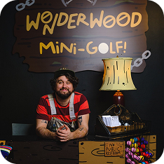 <p><strong>Wonderwood<br/></strong>Fantasy-themed restaurant & mini-golf</p>