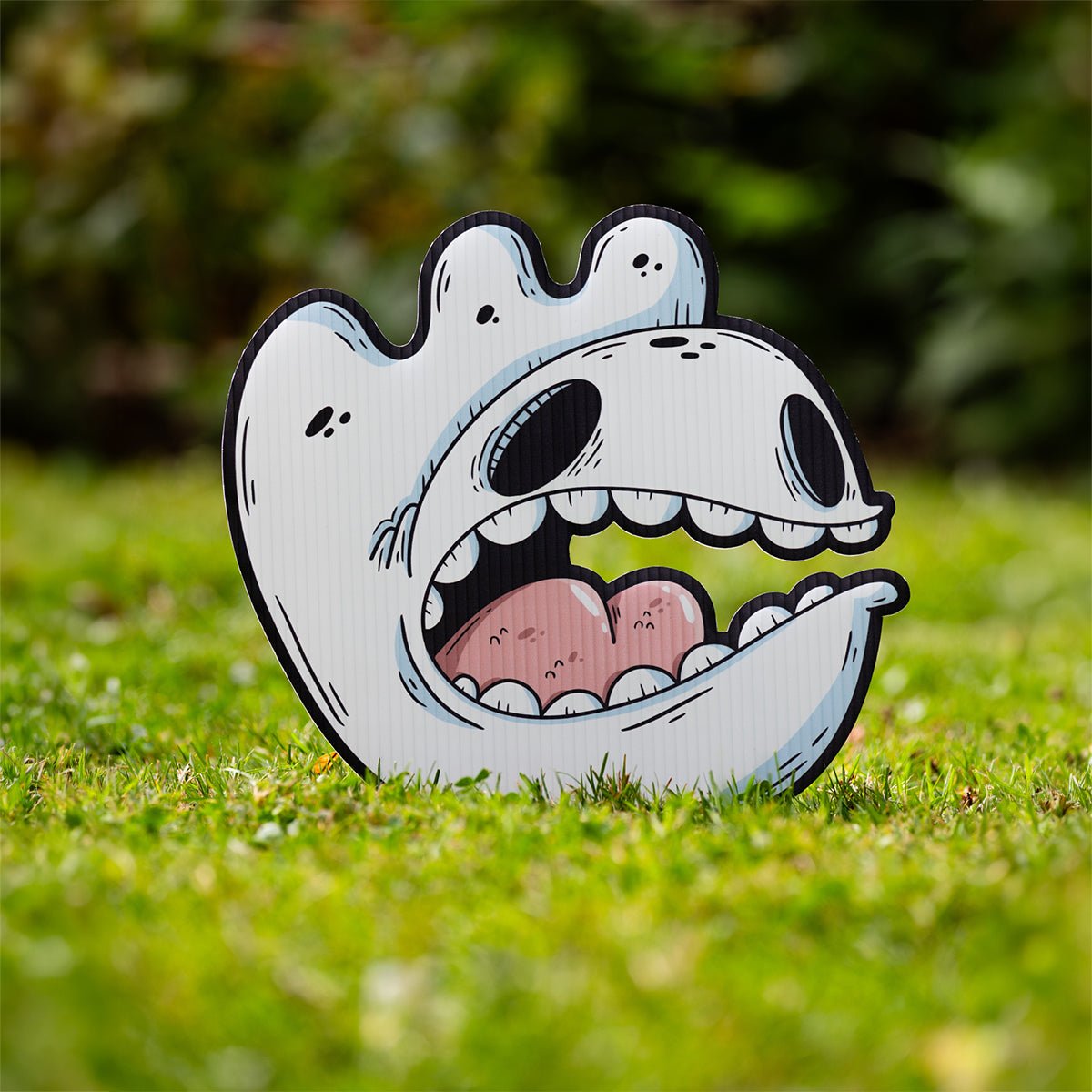 Susan the Ghost Halloween Yard Decoration - alternate