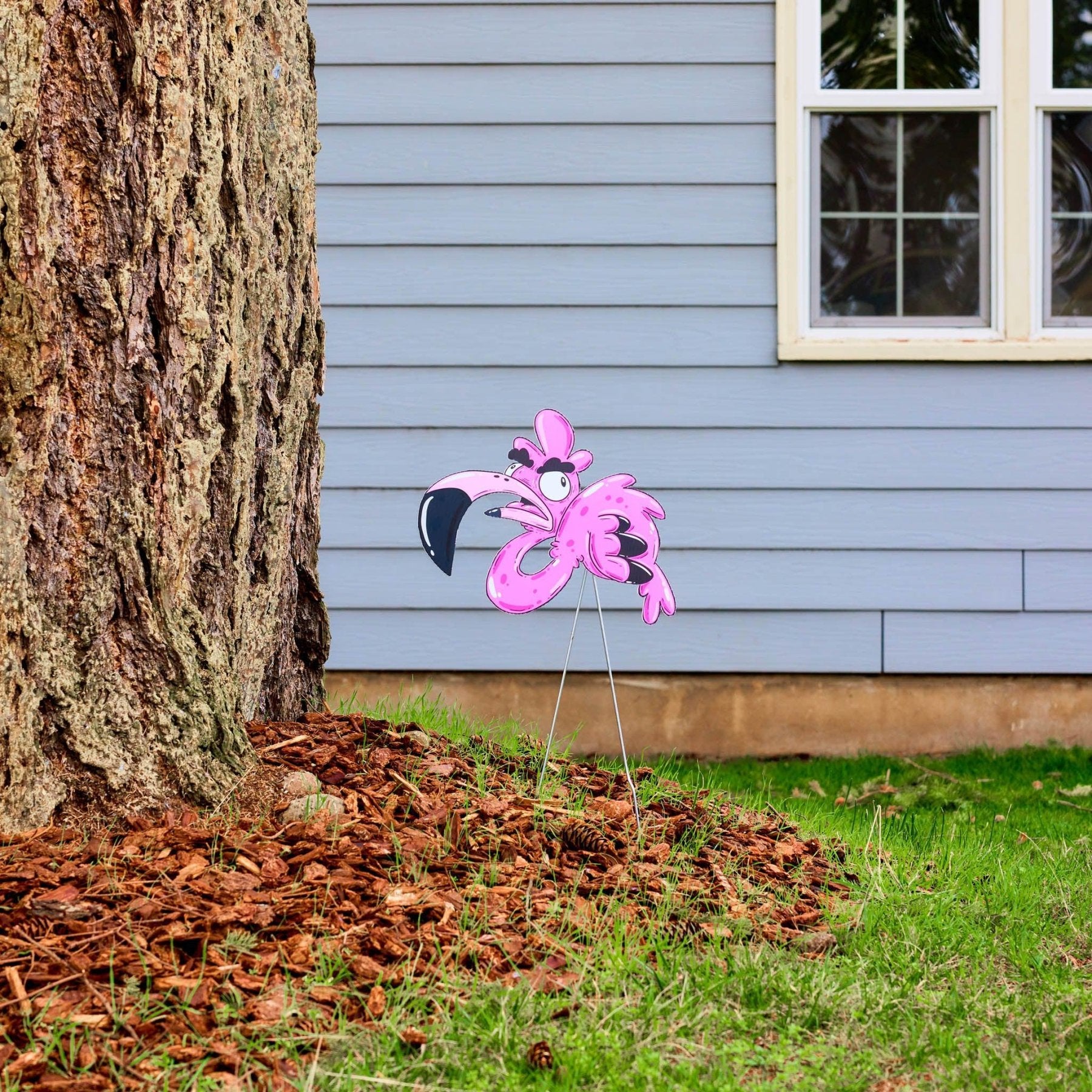 Flamingo "Dante" | Yard Decoration - Mike Bennett Studios