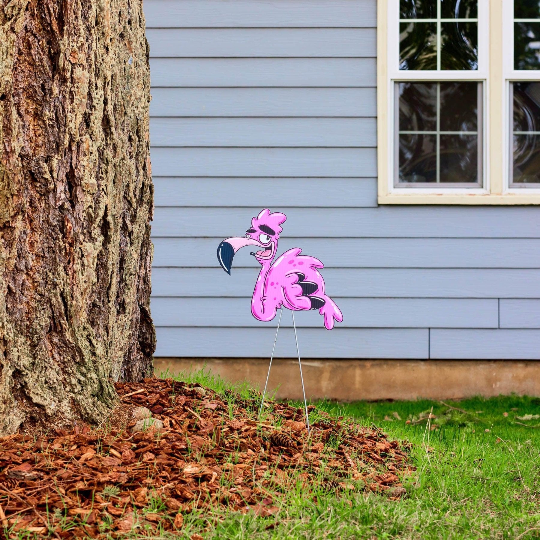 Flamingo "Ignacio" | Yard Decoration - Mike Bennett Studios
